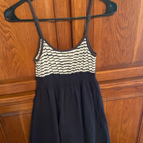 Juniors Rewind Brand size M fits like a woman’s Small! - Picture 6 of 6